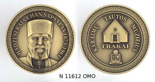 Obraz pod tytułem "Medal 50- Rocznica Incjatora i Założyciela Muzeum Karaimów "