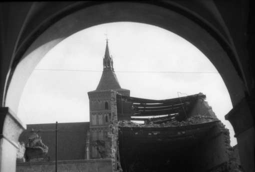 Obraz pod tytułem "Olsztyn - Stare Miasto - Stary Ratusz, 1945-48"