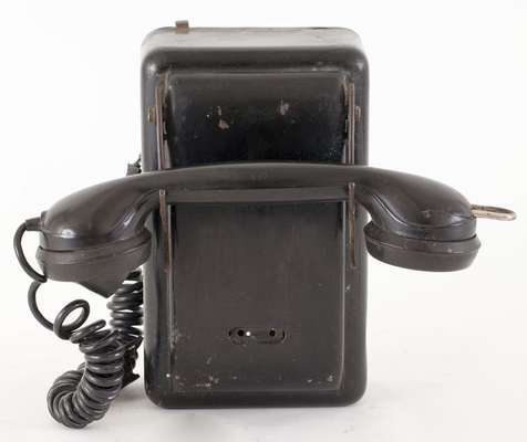 Obraz pod tytułem "telefon MB-35"